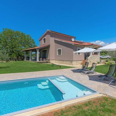 Holiday House Vita Tinjan Экстерьер фото