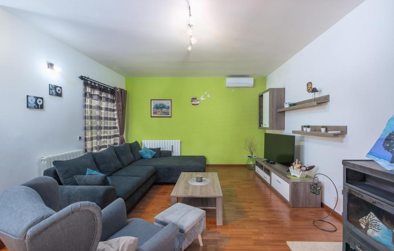 Holiday House Vita Tinjan Номер фото