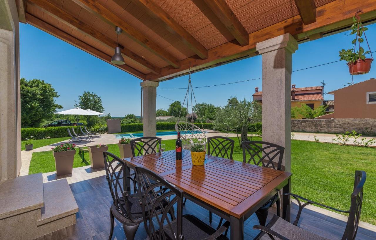 Holiday House Vita Tinjan Номер фото